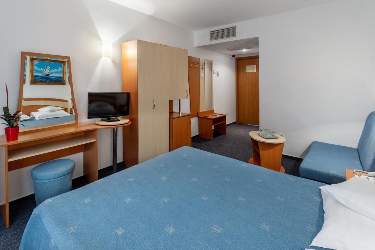 Hotel Sirena Saturn All Inclusive Екстериор снимка